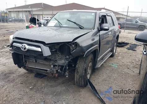 2013 Toyota 4Runner Sr5 z USA, uszkodzony, nr VIN JTEBU5JR4D5113784